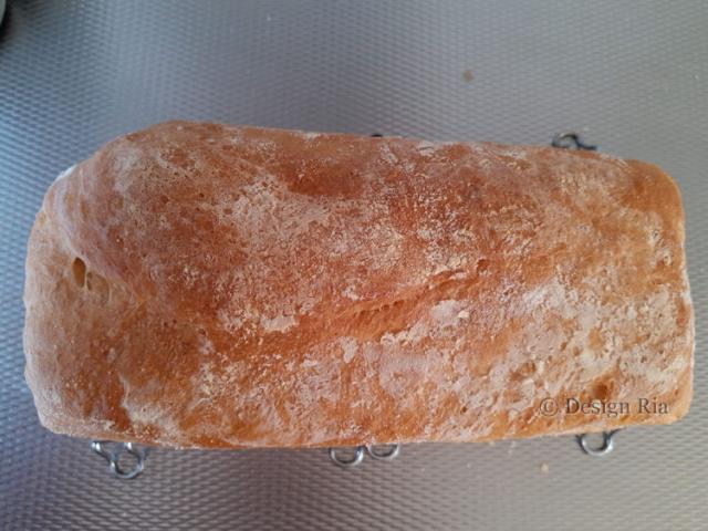 Brood uit oven.jpg